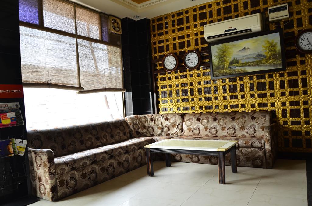 Airport Hotel Paradise International Nova Deli Exterior foto
